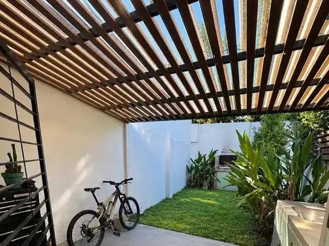 Julian Perez 100