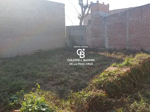 Terreno con construcción a terminar, en Recreo