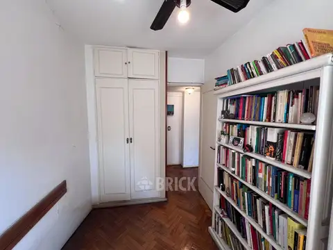 SEMIPISO EN AUSTRIA AL 2500 - T/AL CONTRAFRENTE IMPECABLE BAULERA VISTA ABIERTA