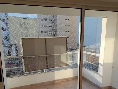 Avenida Ángel Gallardo 100