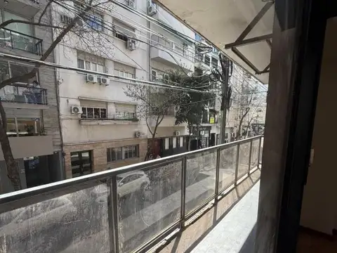 Junín 1100, Piso 1°