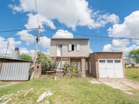 Se Vende Propiedad B° Adelina Centro -Sauce Viejo.