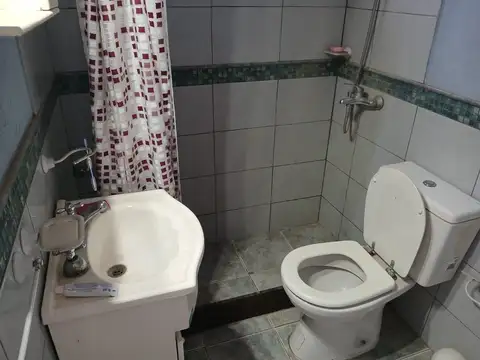 Avenida Primera Junta 2100