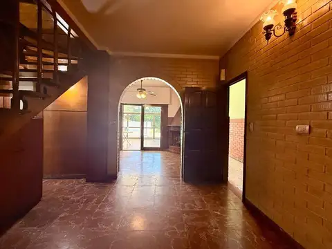 Casa 7 ambientes con 3 baños