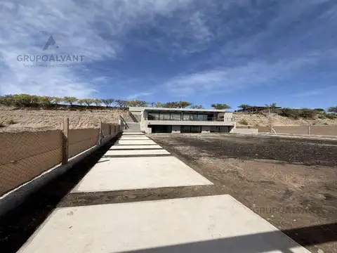 Casa en Venta en Juana Koslay, USD 292.000