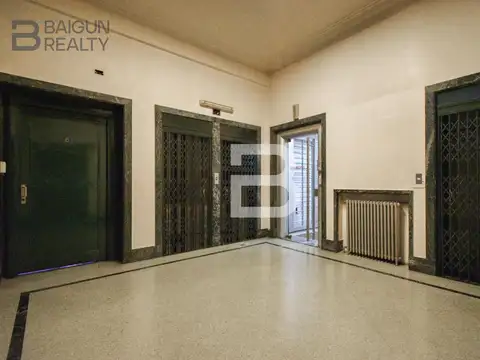 Venta Oficina 3 ambientes con patio en San Nicolás