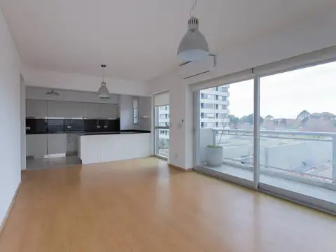 Lola Mora 400, Piso 3