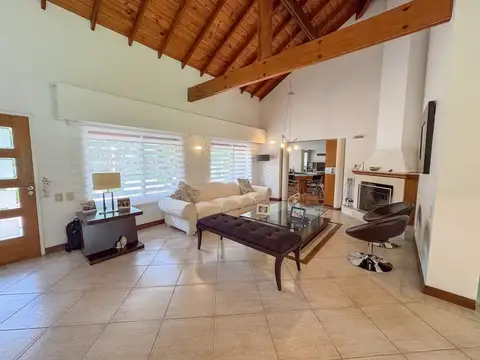 Casa en Venta de 5 dormitorios