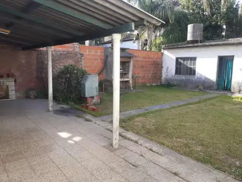 Casa en Venta en Castelar, USD 110.000