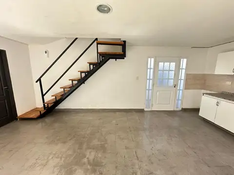 Depto Tipo Casa en Alquiler en Villa del Parque, $ 1.450.000