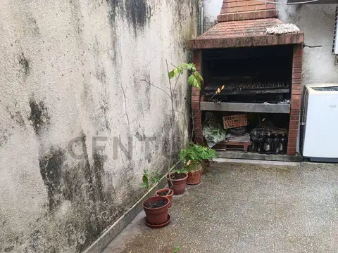 Ph en venta en La Plata de 2 dormitorios Patio Parrilla