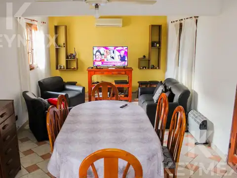 Casa 4 ambientes con 3 baños