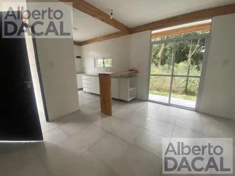 Casa en Alquiler en Arturo Seguí, $ 800.000