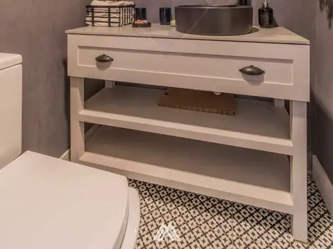Departamento 6 ambientes con 4 baños
