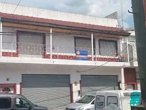 Se ALQUILA casa mas local en san justo
