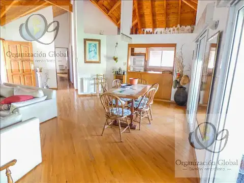 Casa 4 ambientes con 3 baños