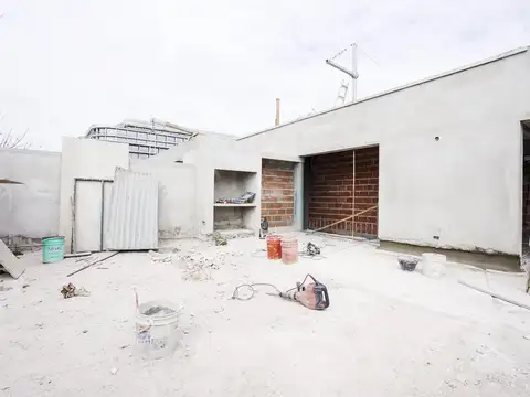Depto Tipo Casa 4 ambientes con 3 baños