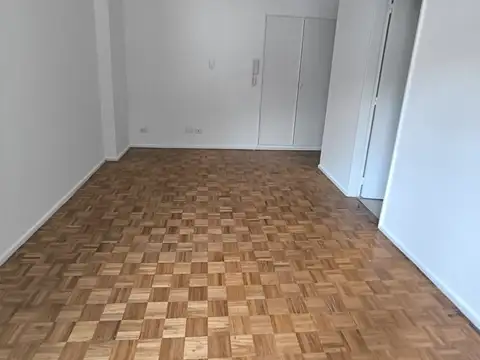 Departamento en Alquiler en Recoleta, $ 580.000