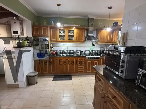 Venta Casa 6 ambientes Villa Lugano Parrilla Jardin