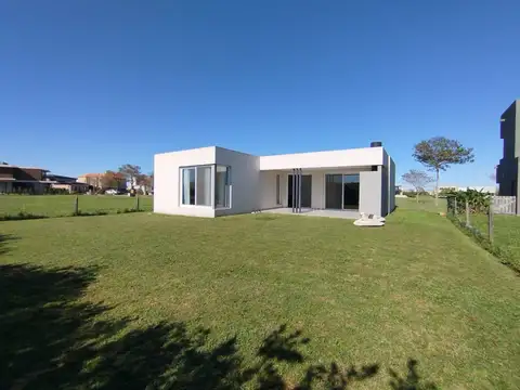 Casa en Alquiler de 3 dormitorios