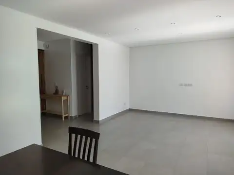 Alquiler casa 3 dorm. Ceibos, Puertos del Lago