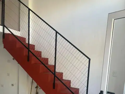 LOCAL EN ALQUILER 2 BIS E/ 515 bis y 516