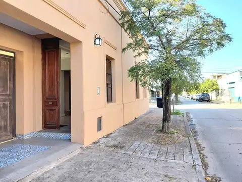 CASA EN CASCO HISTÓRICO - ARECO.