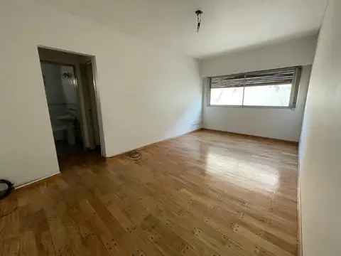 EXCELENTE Y AMPLIO DEPARTAMENTO DE 2 AMB EN AVELL CENTRO 