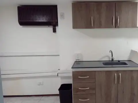 Oficina en Alquiler al Noreste