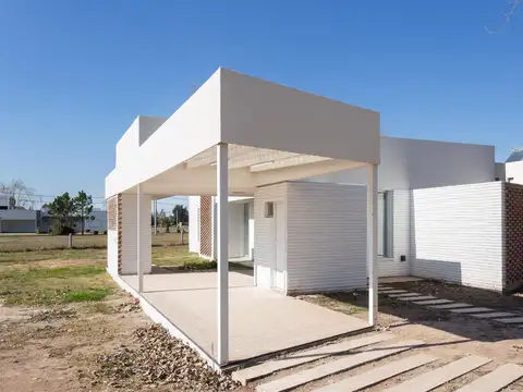 Casa en Venta al Oeste