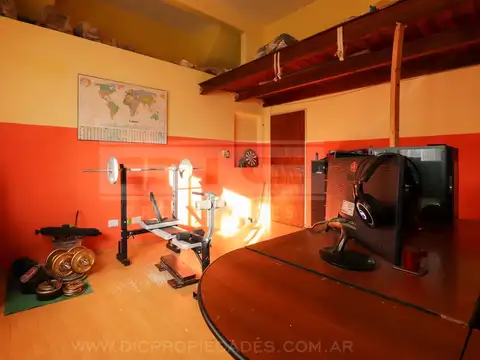 Depto Tipo Casa en Venta 70 años