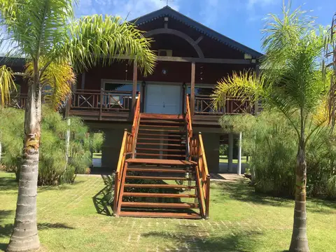 Casa en Venta en Capitan, USD 550.000