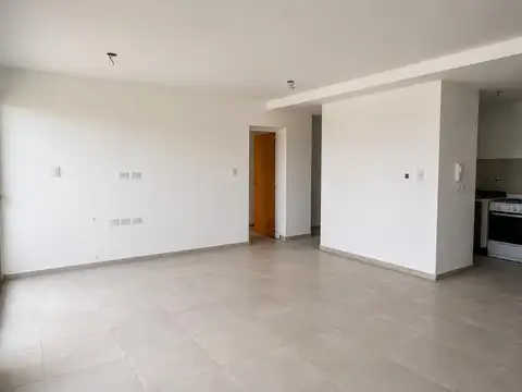 19 1400, Piso 7