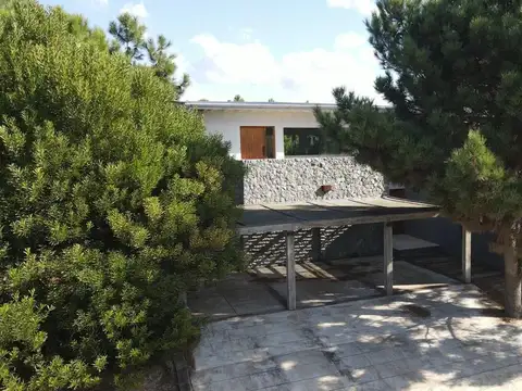 Casa en venta - 4 Dormitorios 4 Baños - Pinamar