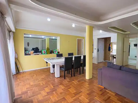 VENTA DEPARTAMENTO 5 AMBIENTES AL FRENTE CENTRO