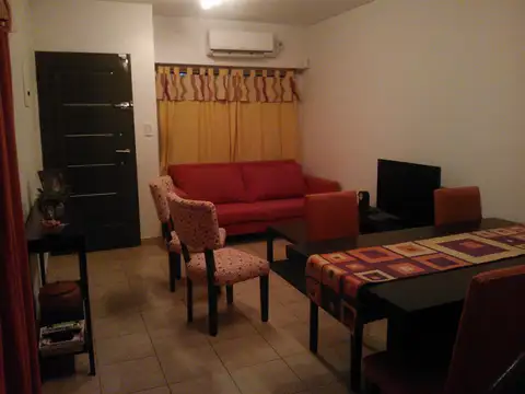 Depto Tipo Casa 6 ambientes con 1 baño