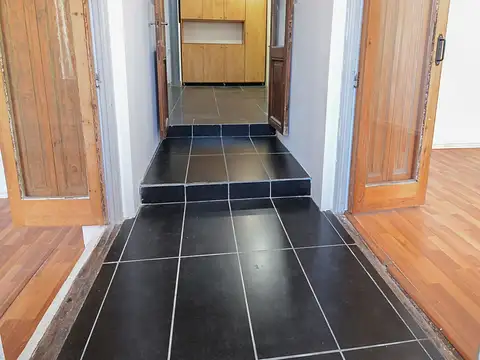Casa 5 ambientes con 1 baño