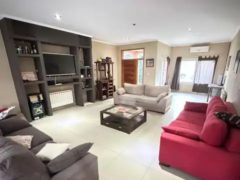 QUINTA DE CATEGORIA EN ZONA EXCLUSIVA DE MERCEDES