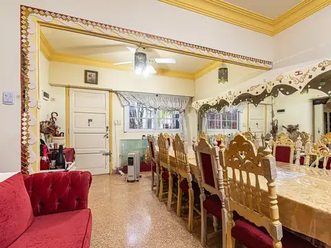 Depto Tipo Casa 4 ambientes con 2 baños