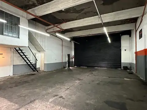 Galpon en Venta 42  mts Fondo