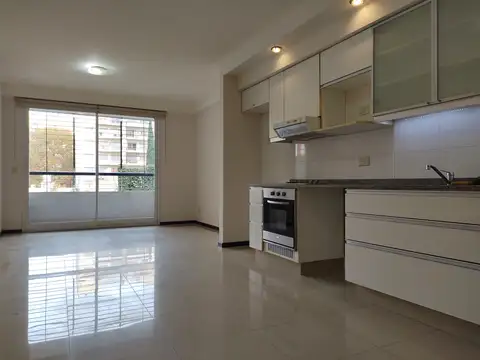 Riglos 700, Piso 2