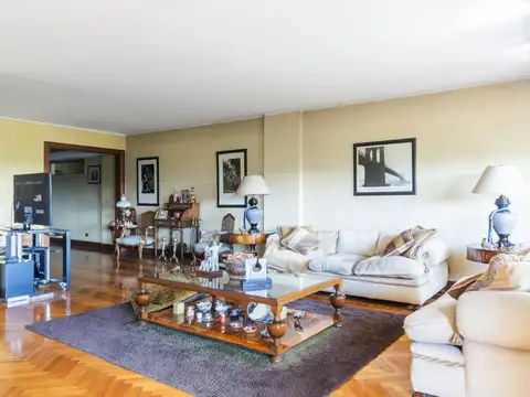 Departamento en Venta de 7 ambientes