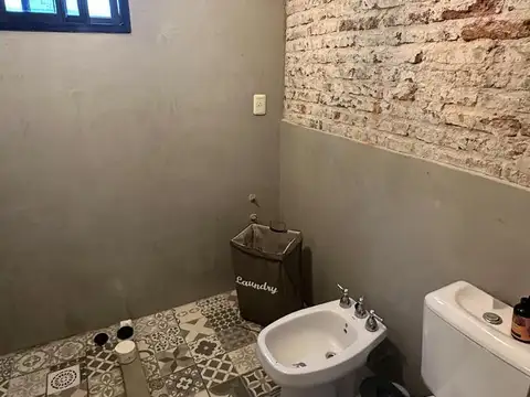 Casa en Alquiler con 1 cochera