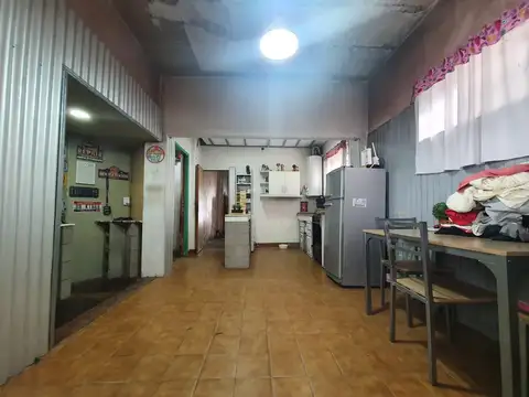 Casa 5 ambientes con 2 baños