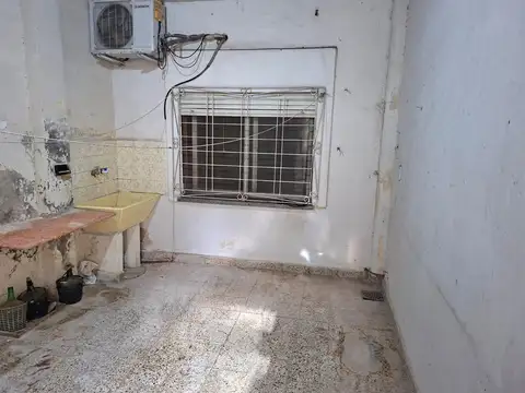 Depto Tipo Casa en Venta en Villa Luzuriaga, USD 66.000