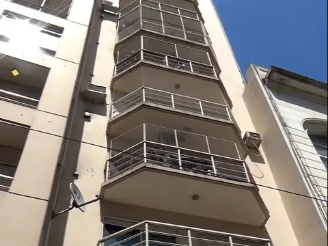 OPORTUNIDAD! GALPÓN/DEPÓSITO, SÓTANO Y COCHERA!
