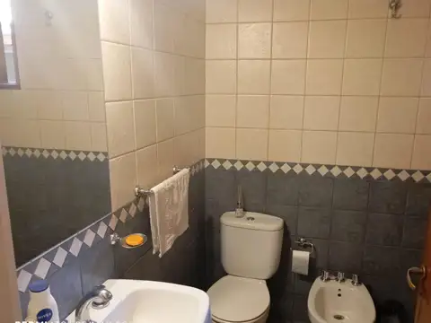 VENTA CASA 2 DEPARTAMENTO GODOY CRUZ MENDOZA