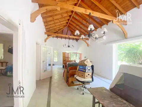 Casa venta 5 amb. Lote 761 m2. Cub de campo Pueyrredon. Pilar