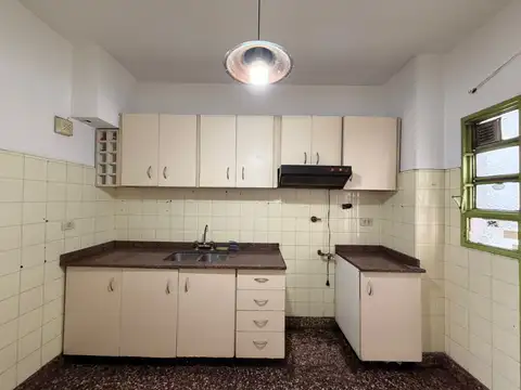 Avenida Larrazábal 2500