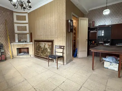 Casa en venta de 3 dormitorios c/ cochera en Parque Patricios